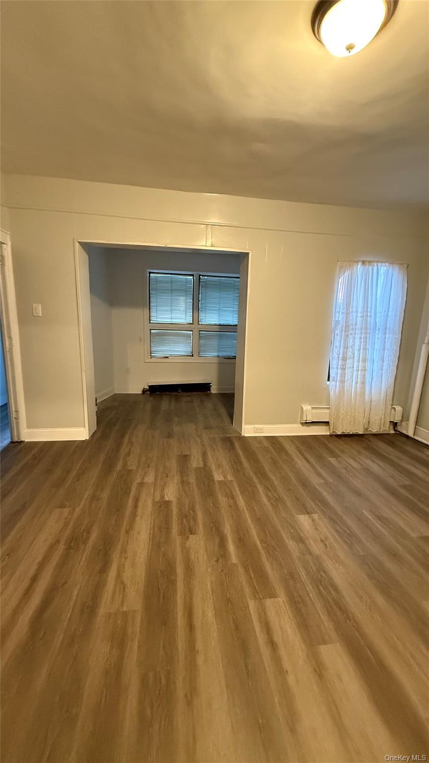 Single Family Manor Avenue Bronx, NY 10472, MLS-1016820-3