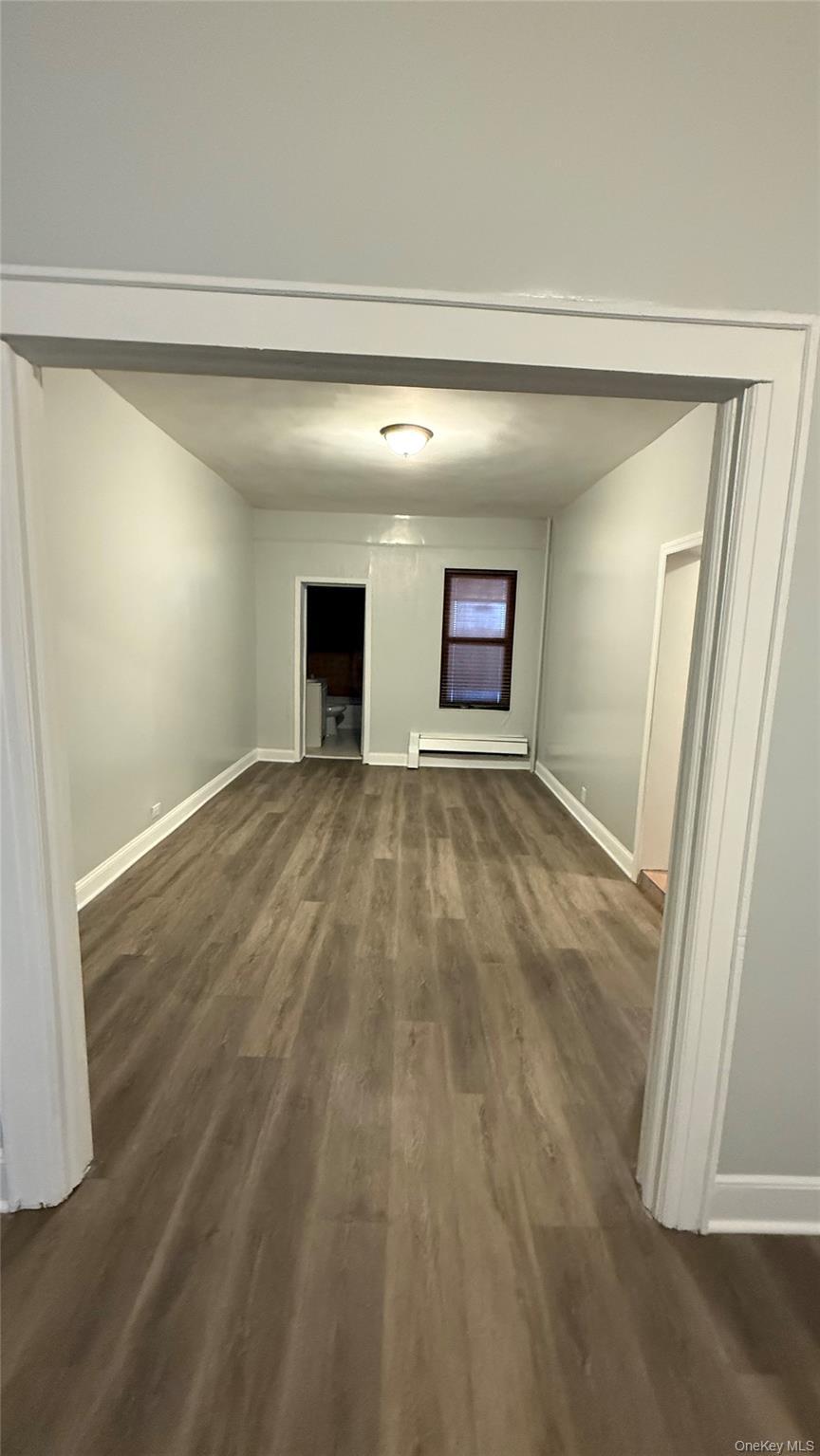 Single Family Manor Avenue Bronx, NY 10472, MLS-1016820-4