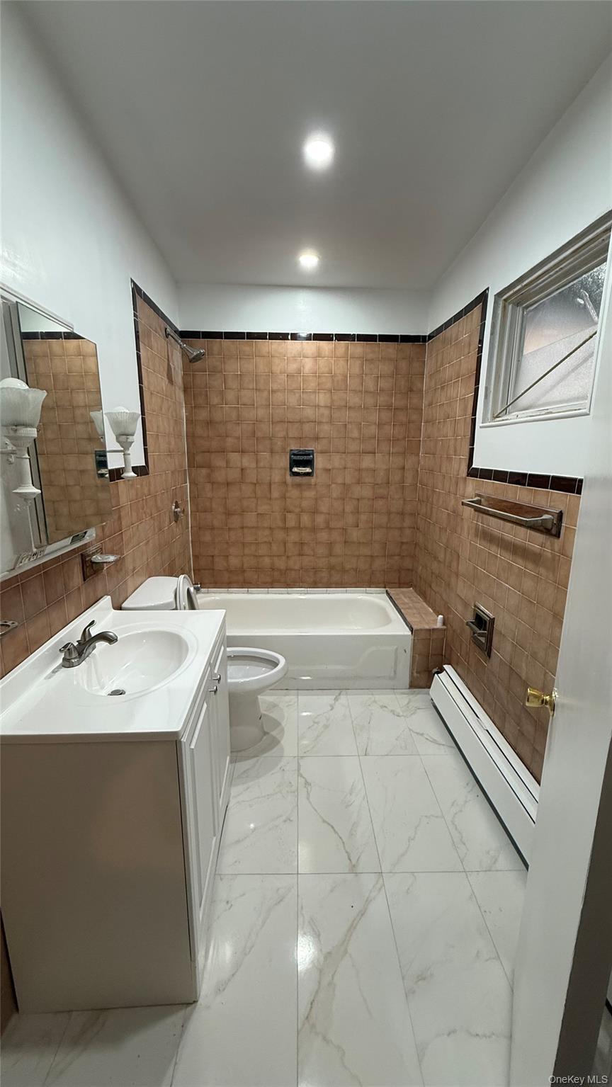 Single Family Manor Avenue Bronx, NY 10472, MLS-1016820-5
