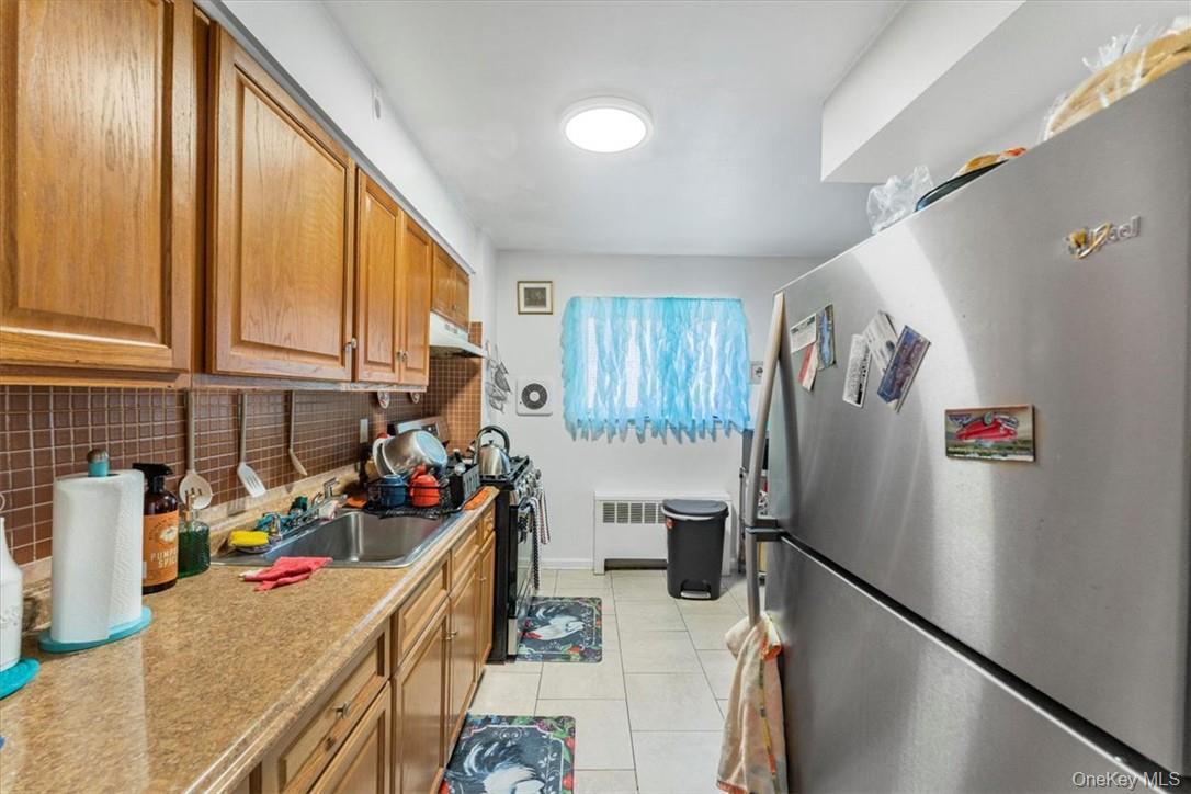 Single Family Baychester Avenue Bronx, NY 10466, MLS-1016827-15