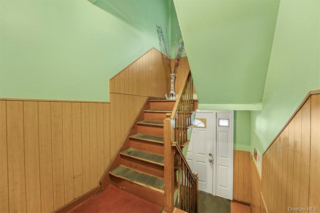 Single Family Baychester Avenue Bronx, NY 10466, MLS-1016827-18