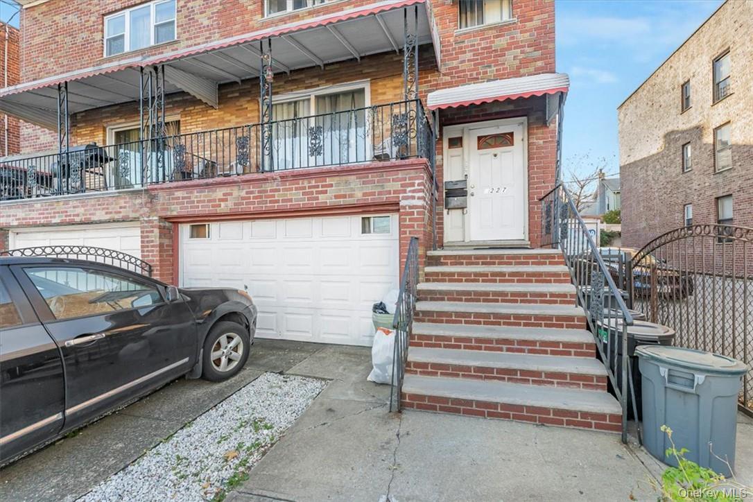 Single Family Baychester Avenue Bronx, NY 10466, MLS-1016827-4