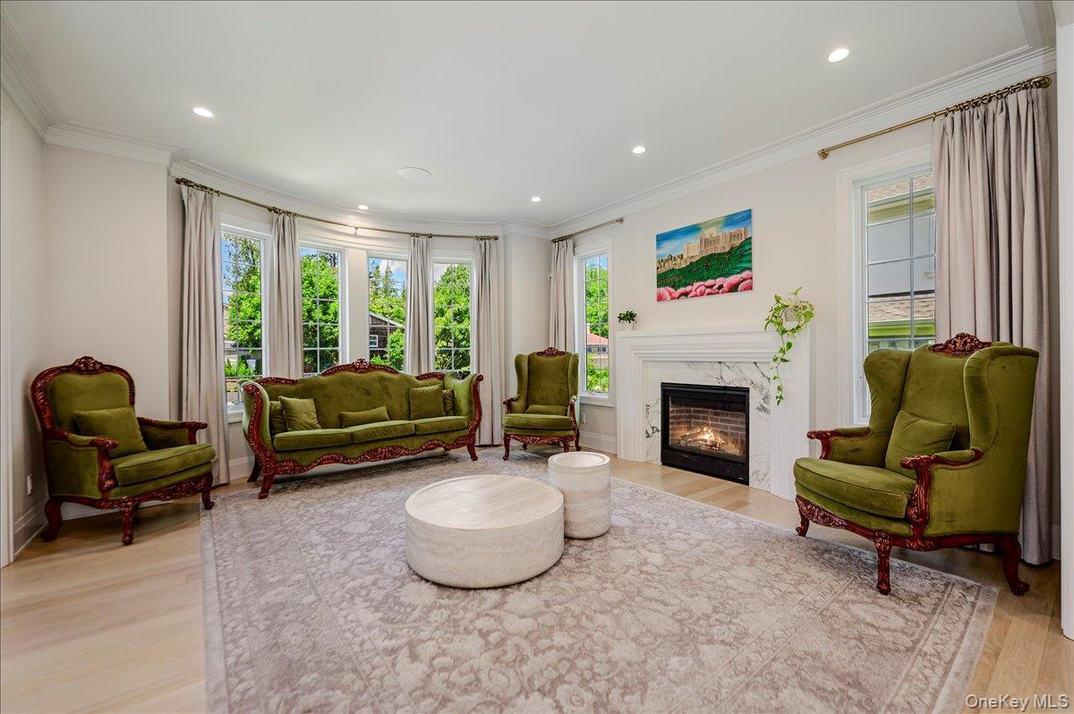 Single Family Greenway Terrace  Nassau County, NY 11024, MLS-1016830-5