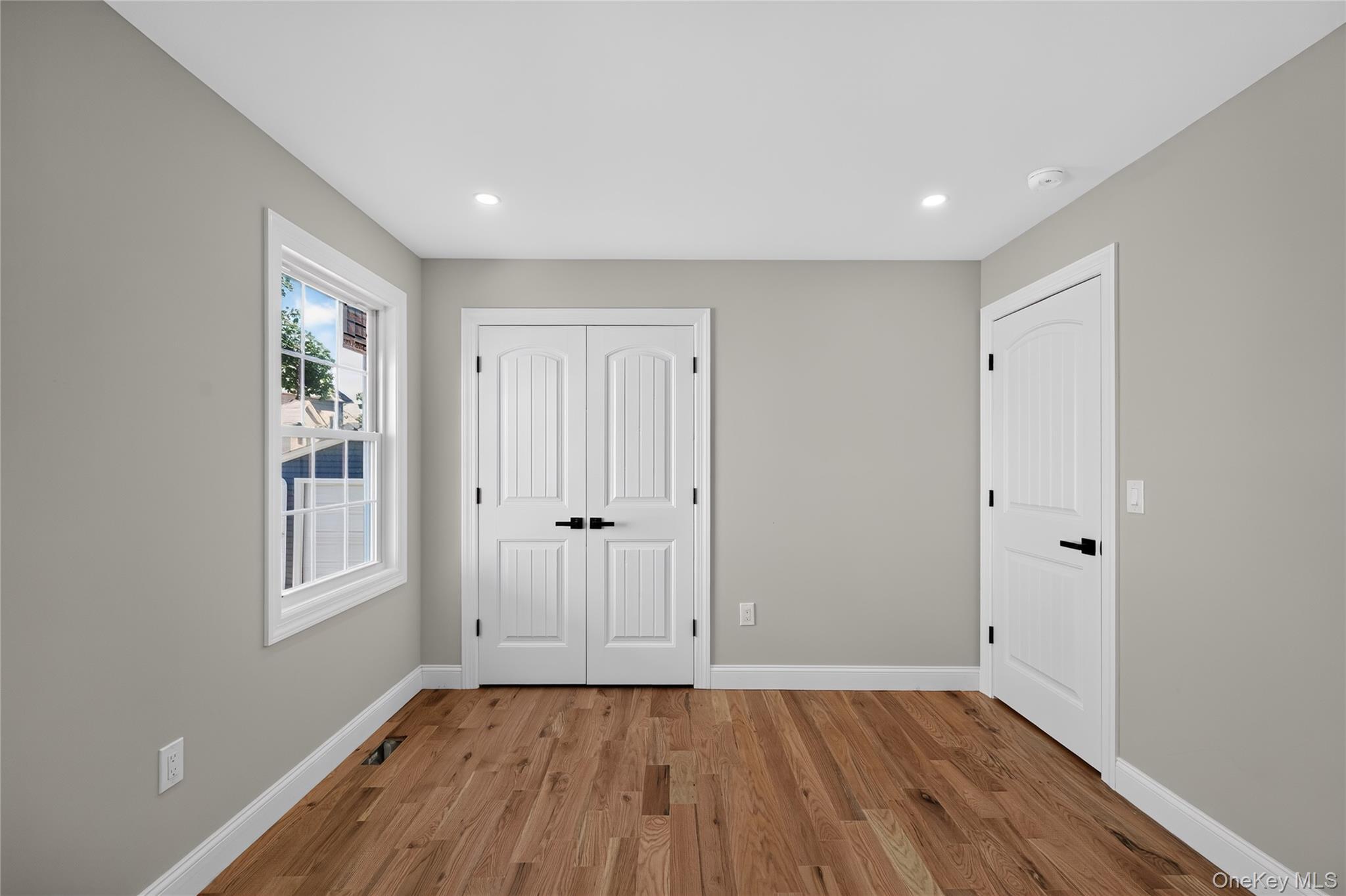 Single Family 135th Avenue Queens, NY 11413, MLS-1016836-14