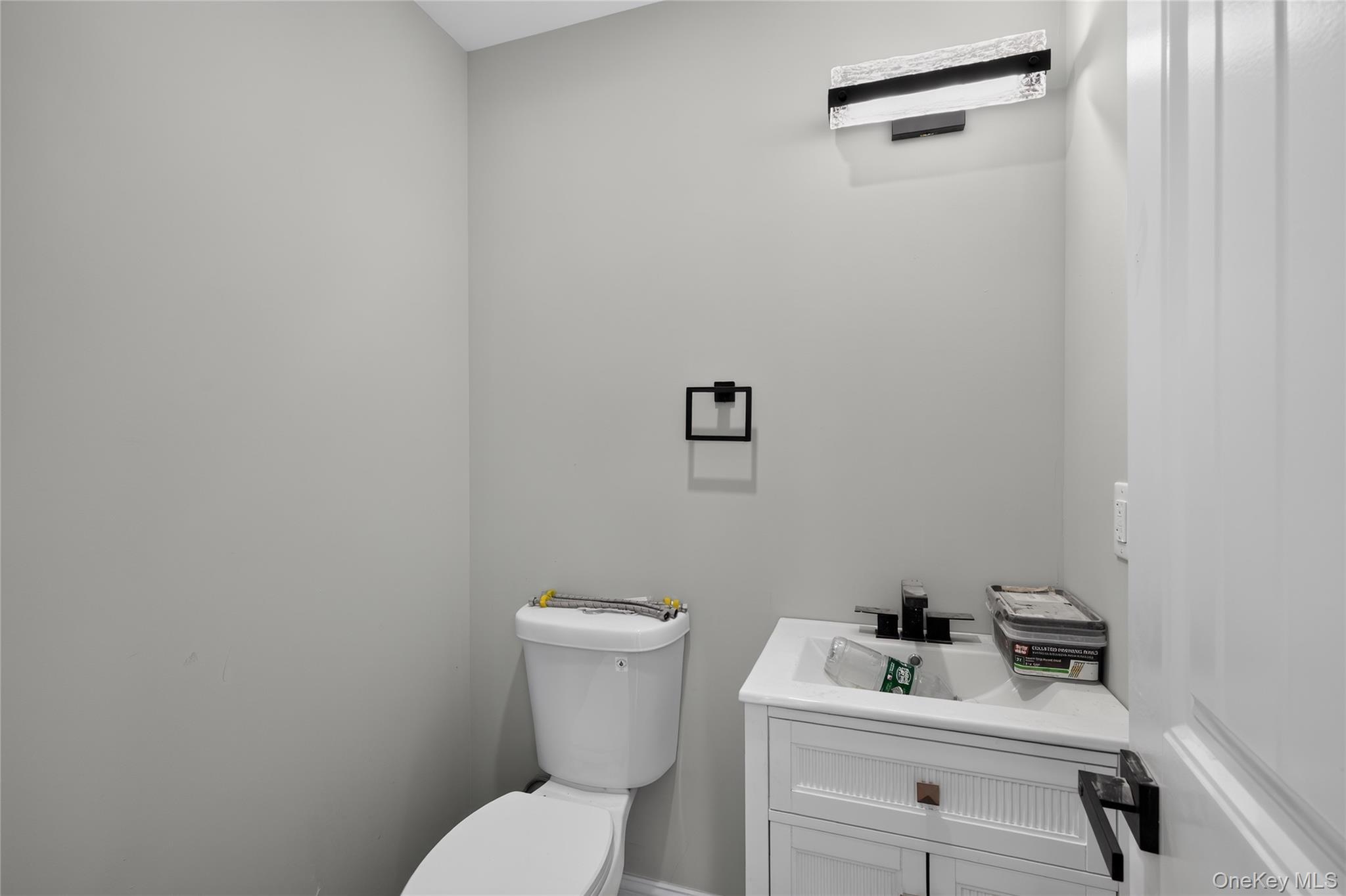 Single Family 135th Avenue Queens, NY 11413, MLS-1016836-15