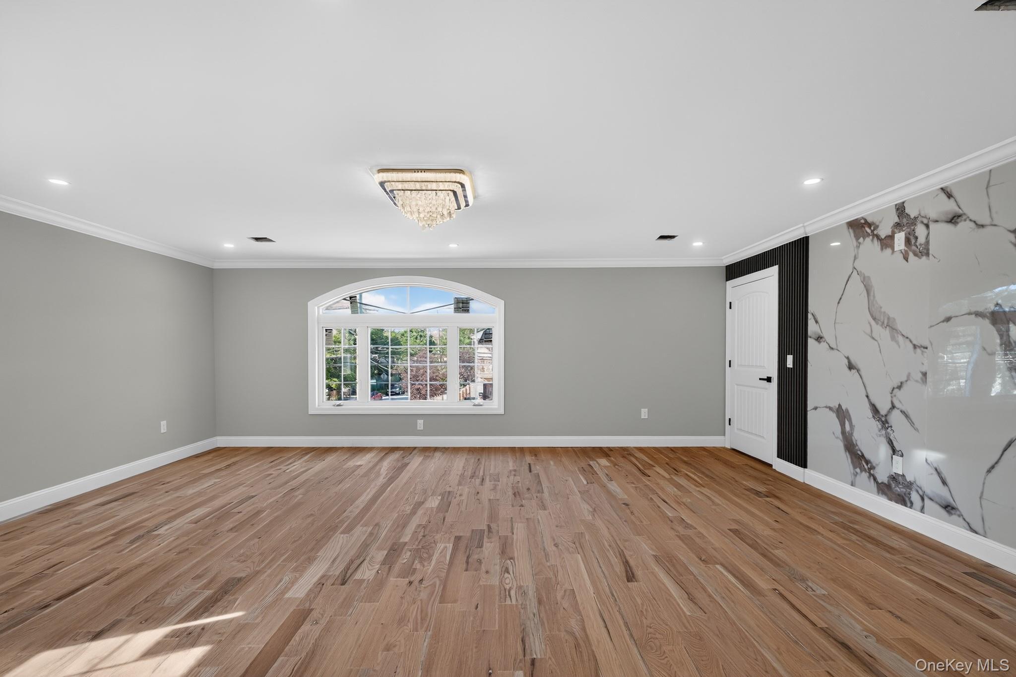 Single Family 135th Avenue Queens, NY 11413, MLS-1016836-21