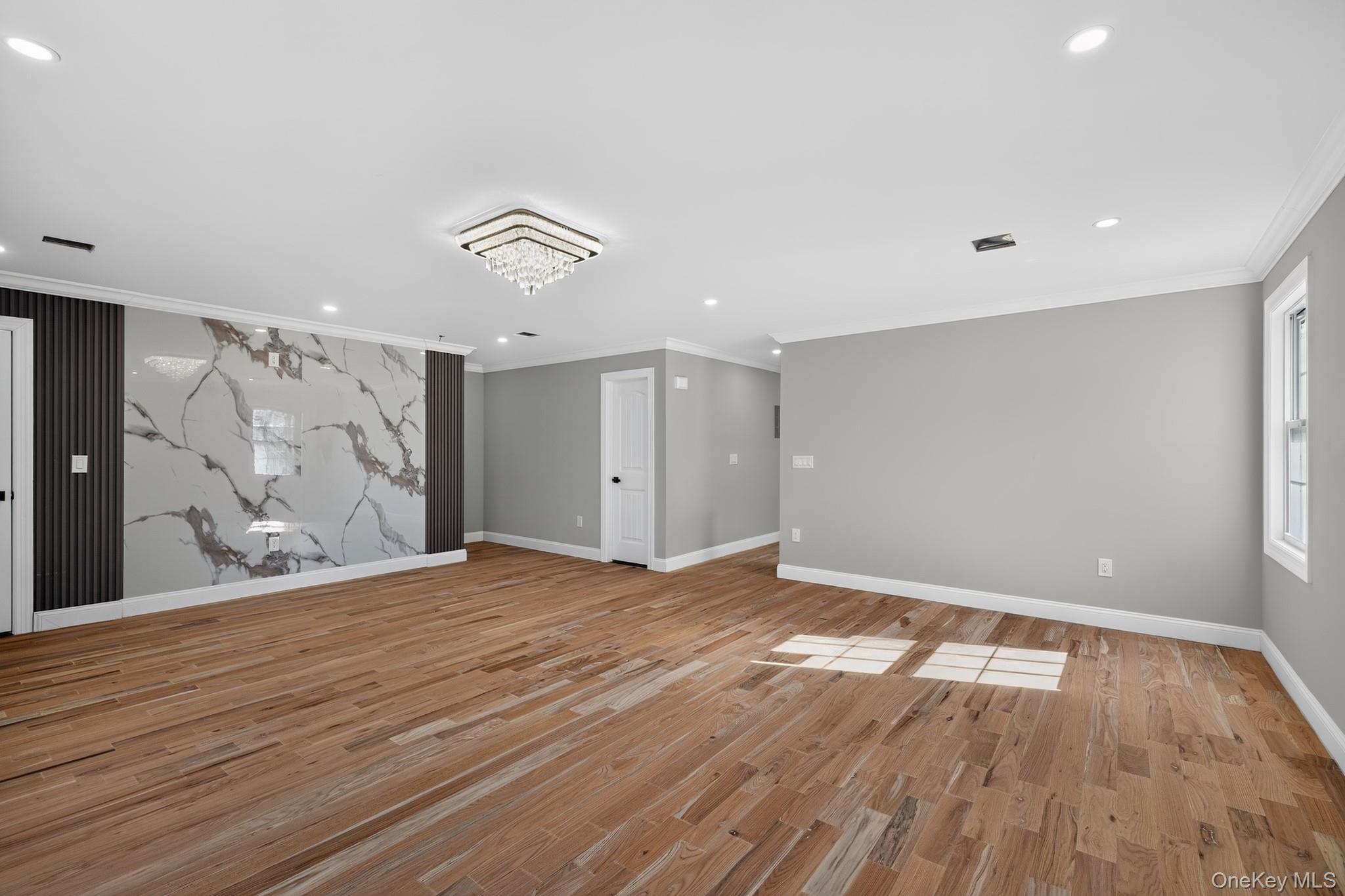 Single Family 135th Avenue Queens, NY 11413, MLS-1016836-23