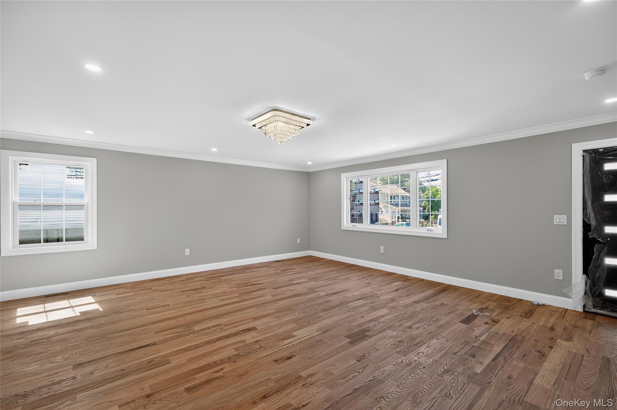 Single Family 135th Avenue Queens, NY 11413, MLS-1016836-4