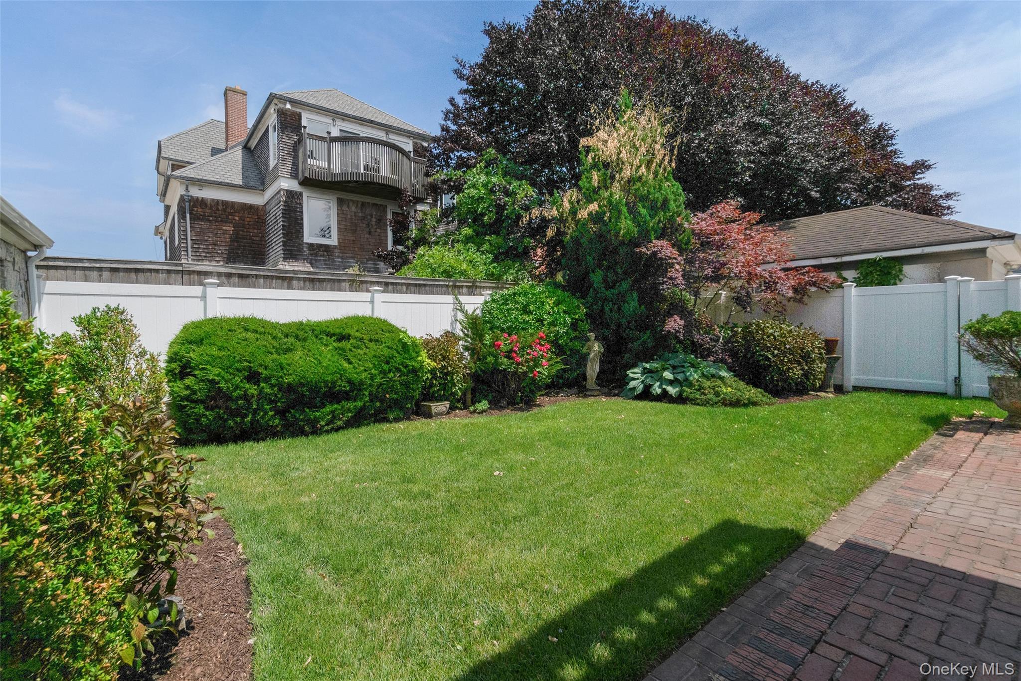 Single Family Beach 143rd Street Queens, NY 11694, MLS-1016844-31