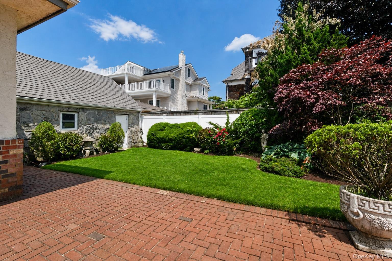 Single Family Beach 143rd Street Queens, NY 11694, MLS-1016844-32