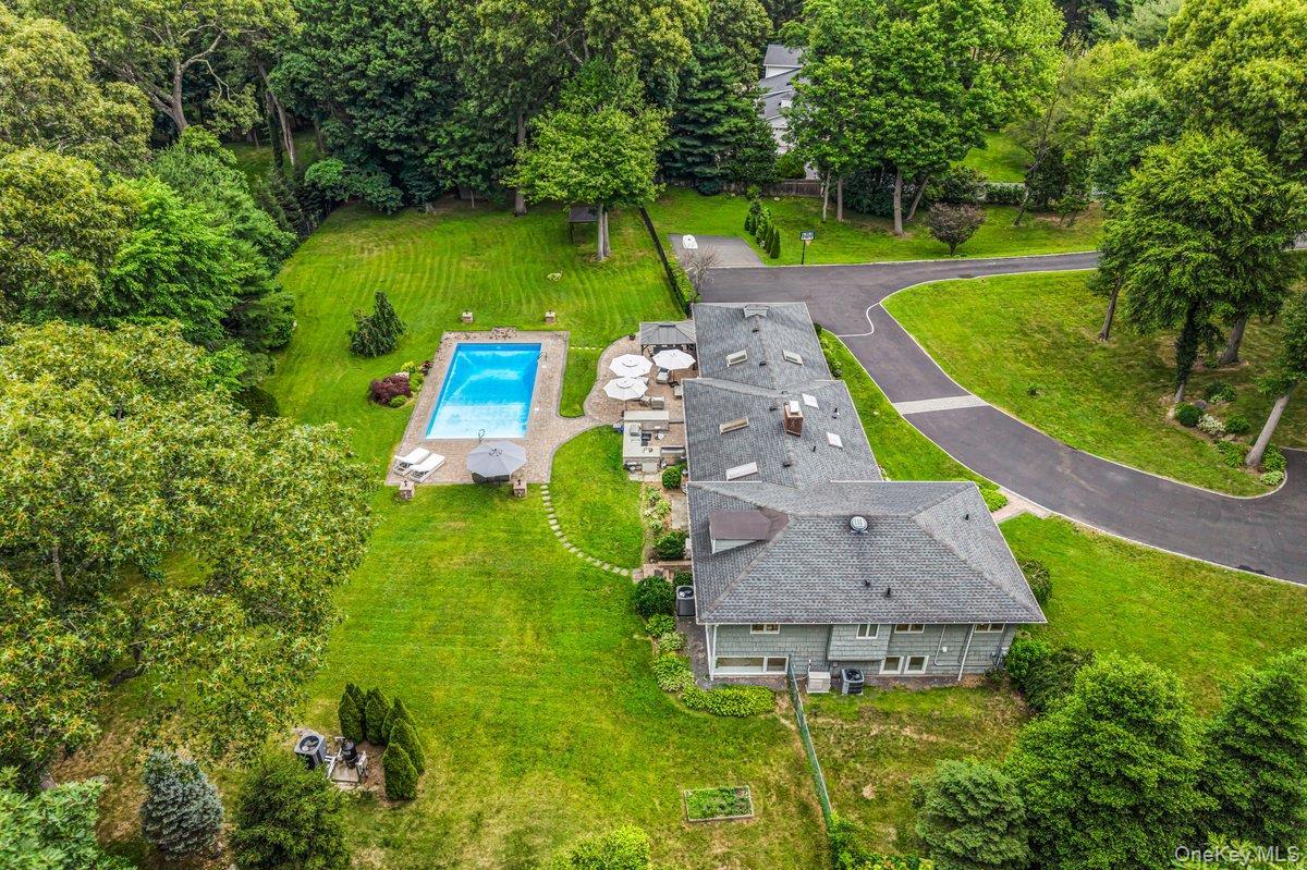 Single Family Tappentown Lane  Nassau County, NY 11545, MLS-1016868-2