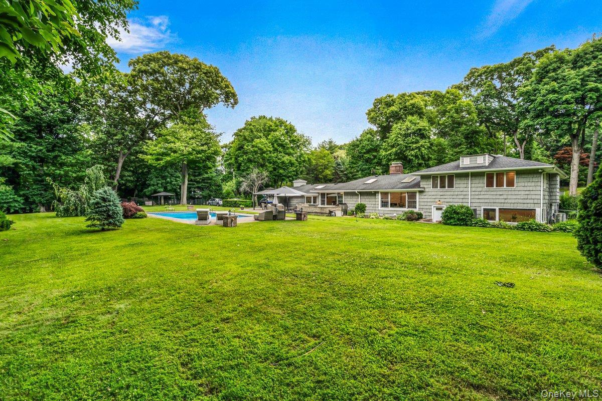Single Family Tappentown Lane  Nassau County, NY 11545, MLS-1016868-28