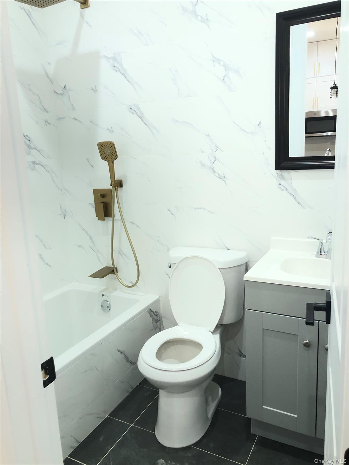 Single Family Autumn Avenue  Brooklyn, NY 11208, MLS-1016902-7
