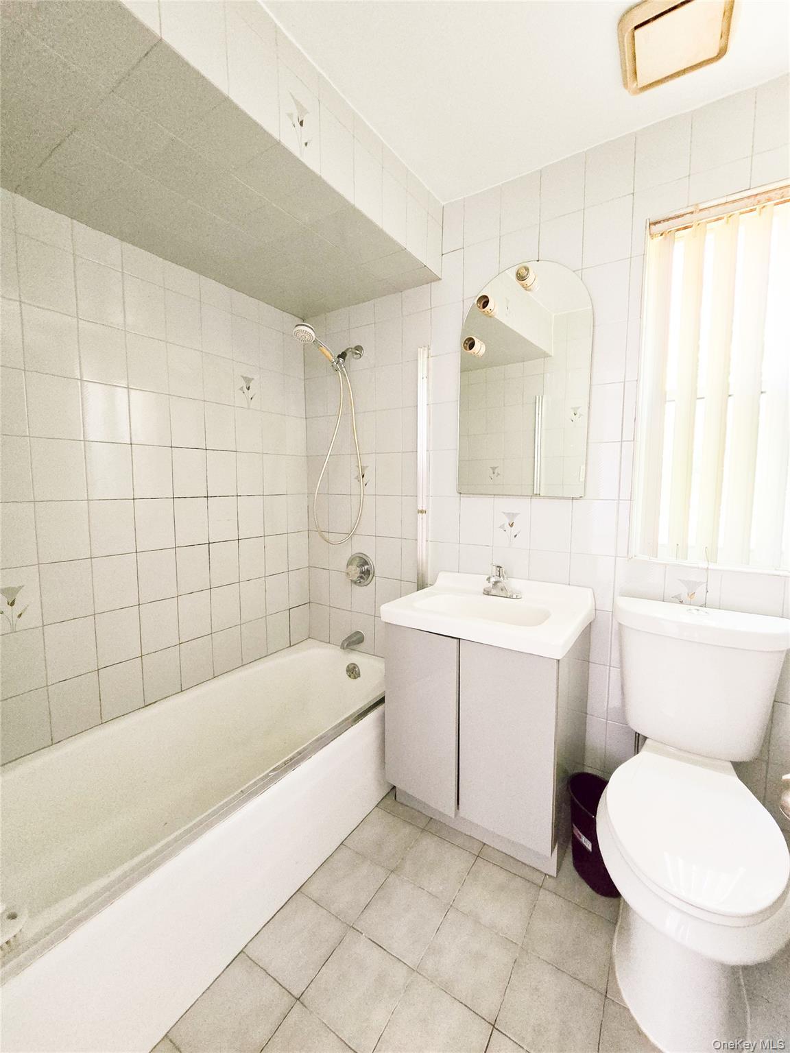 Single Family 170th Street Queens, NY 11365, MLS-1016909-18