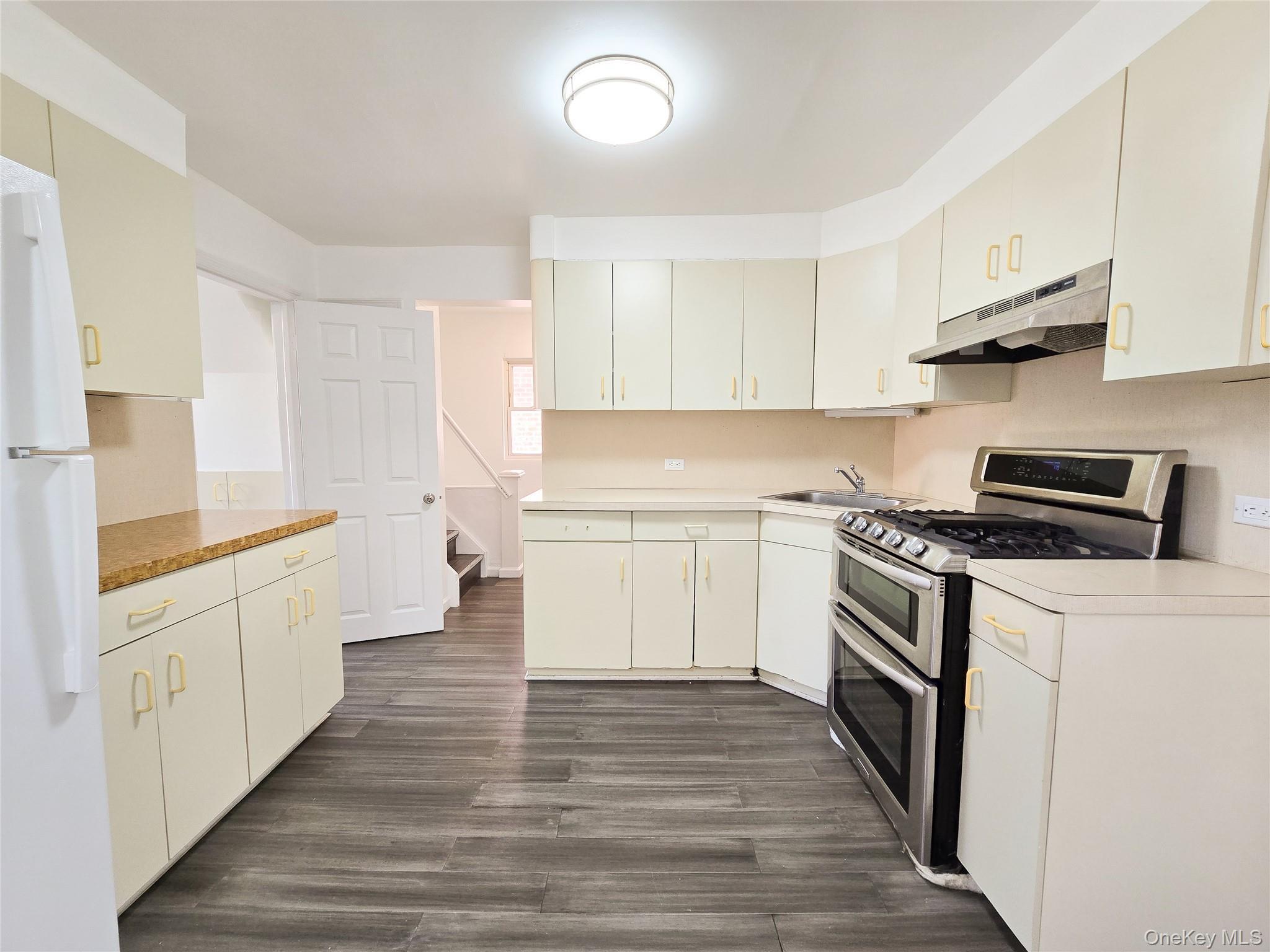 Single Family 170th Street Queens, NY 11365, MLS-1016909-21