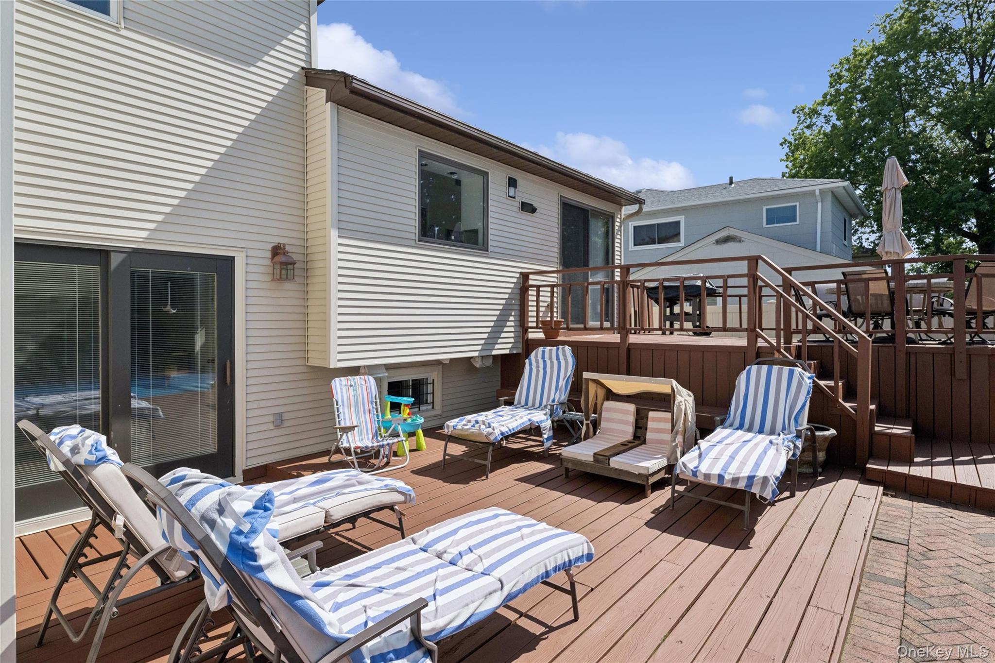 Single Family Holland Way Nassau County, NY 11566, MLS-1016947-24