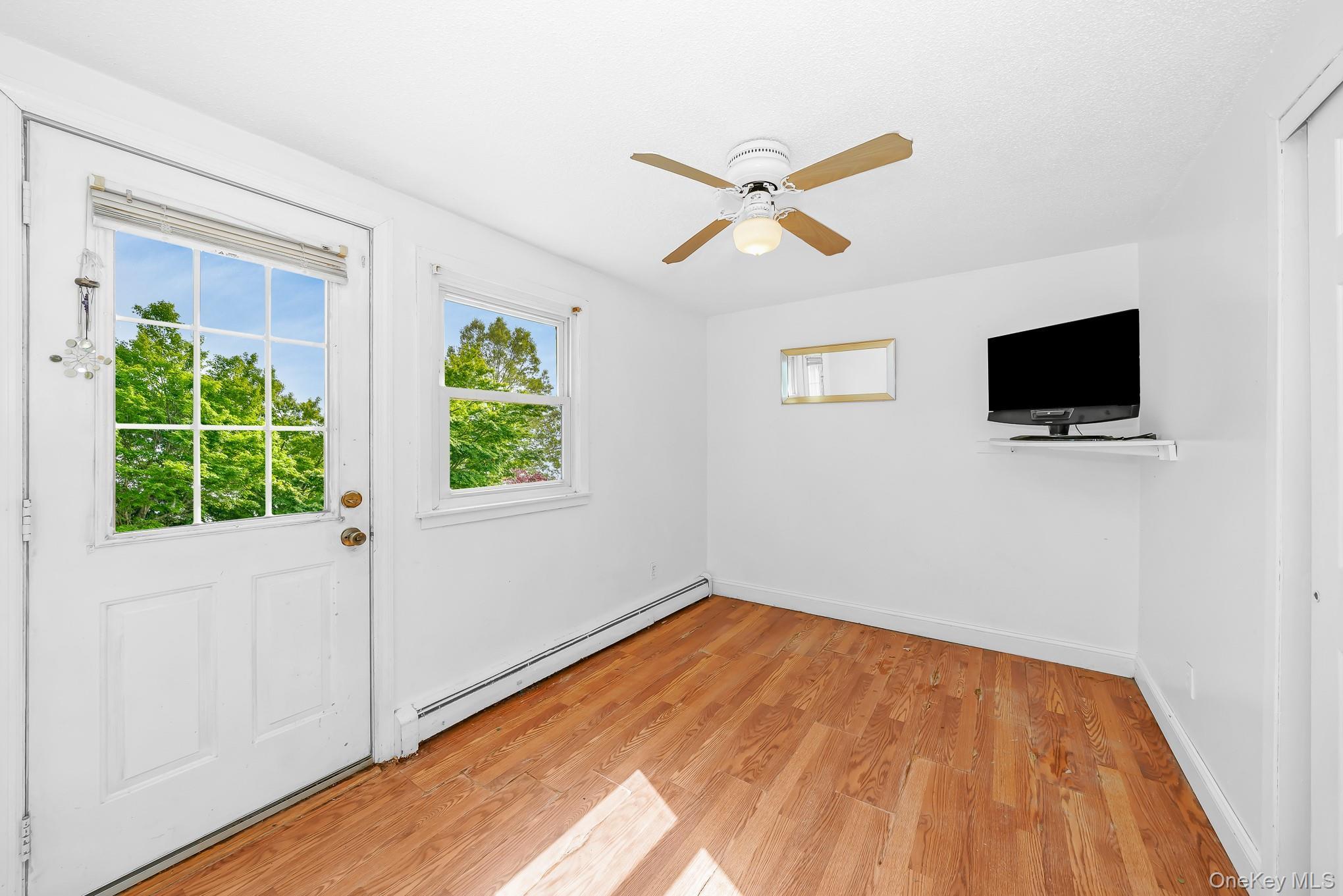 Single Family Lido Parkway Suffolk County, NY 11757, MLS-1016956-25