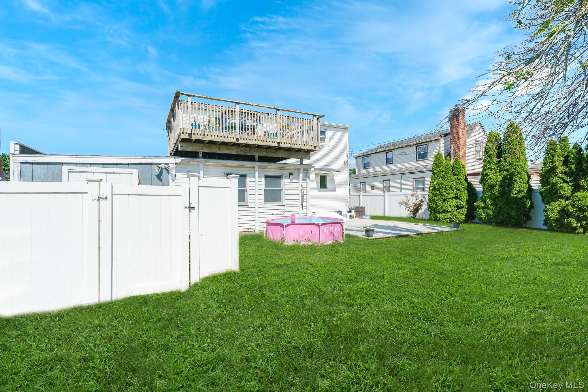 Single Family Lido Parkway Suffolk County, NY 11757, MLS-1016956-36