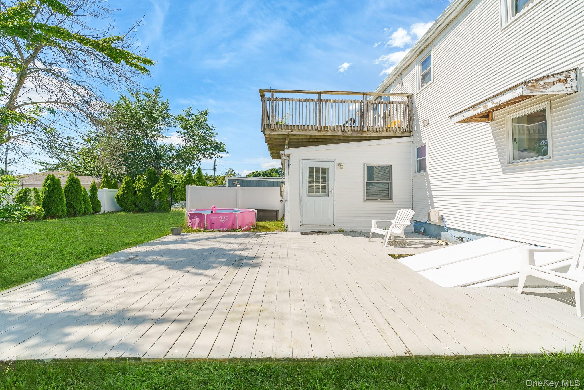 Single Family Lido Parkway Suffolk County, NY 11757, MLS-1016956-37
