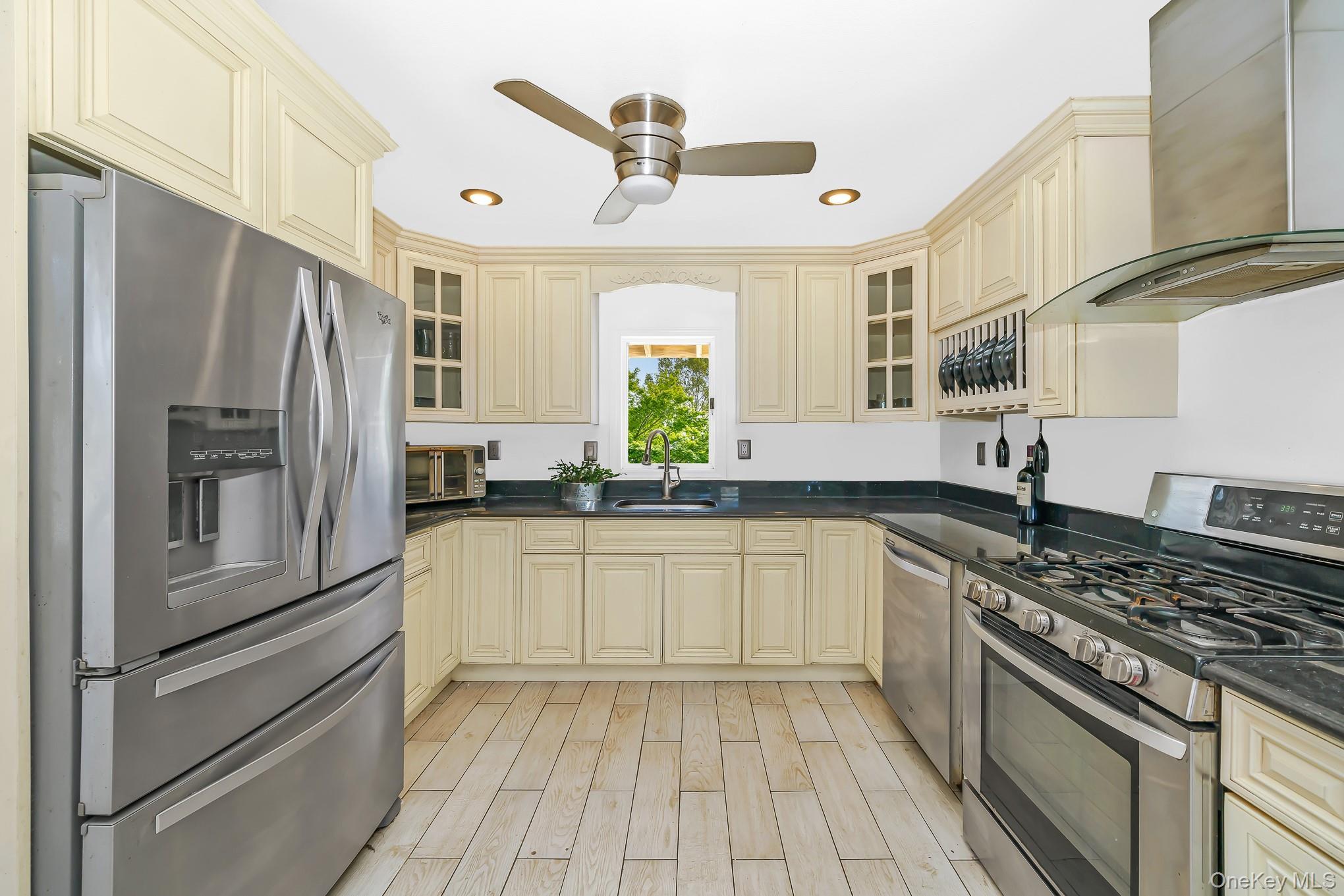 Single Family Lido Parkway Suffolk County, NY 11757, MLS-1016956-4