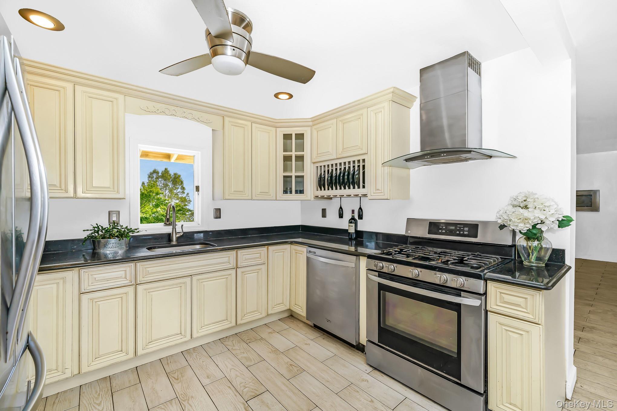Single Family Lido Parkway Suffolk County, NY 11757, MLS-1016956-5