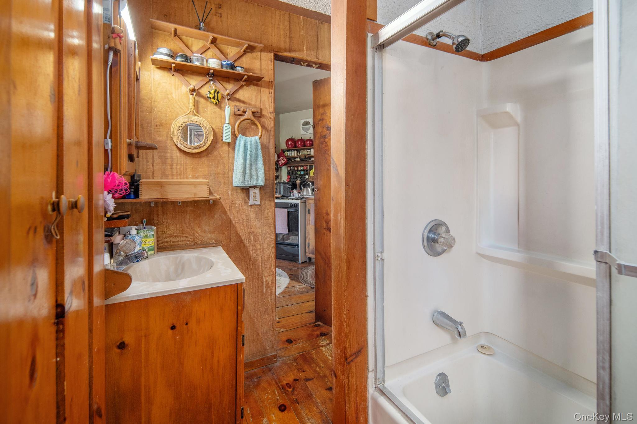 Single Family Treadlemire Rd, Berne Ny Out Of Area, NY 12023, MLS-1016972-18