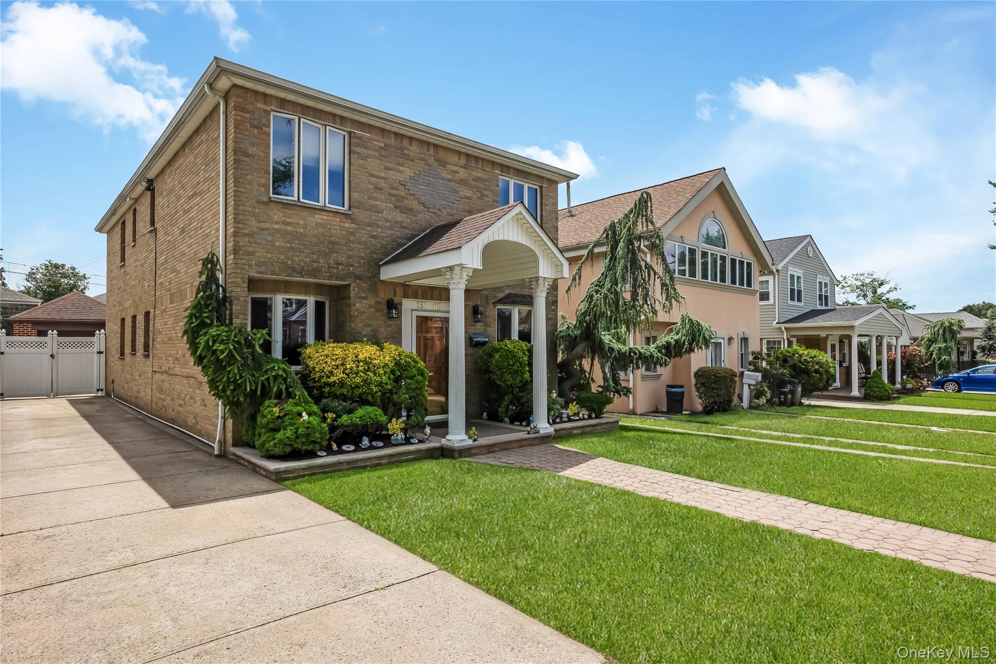 Single Family 24th Road Queens, NY 11357, MLS-1017011-2