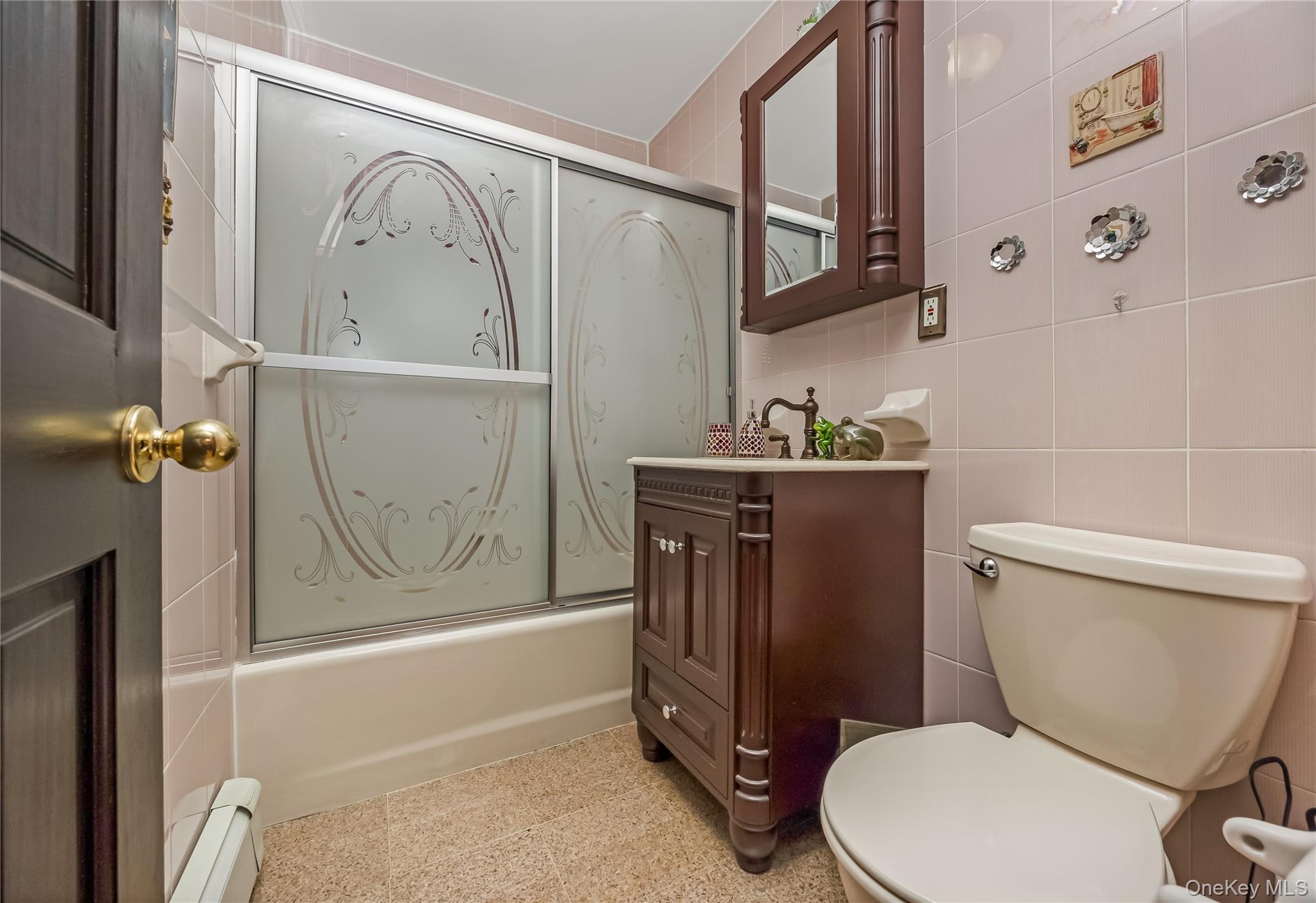 Single Family 24th Road Queens, NY 11357, MLS-1017011-23
