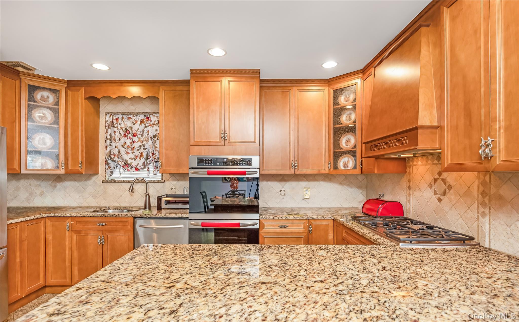 Single Family 24th Road Queens, NY 11357, MLS-1017011-9