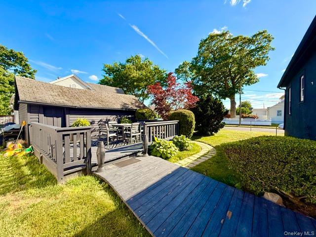 Single Family Elinor Place Nassau County, NY 11520, MLS-1017030-18
