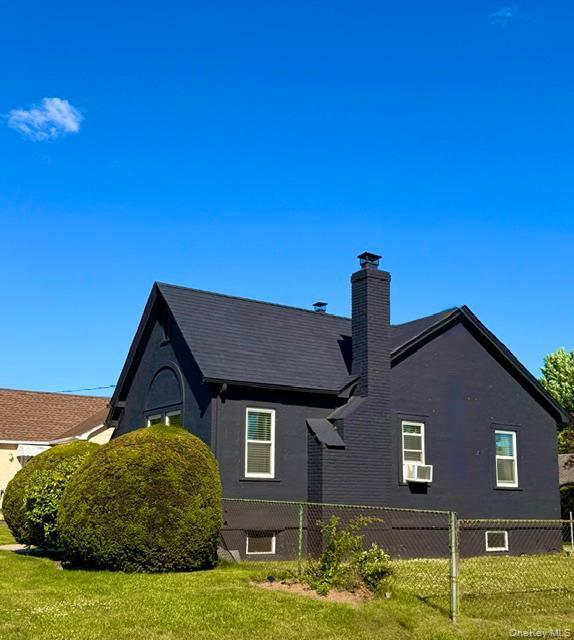 Single Family Elinor Place Nassau County, NY 11520, MLS-1017030-2