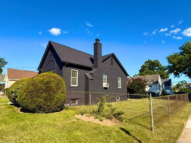 Single Family Elinor Place Nassau County, NY 11520, MLS-1017030-3