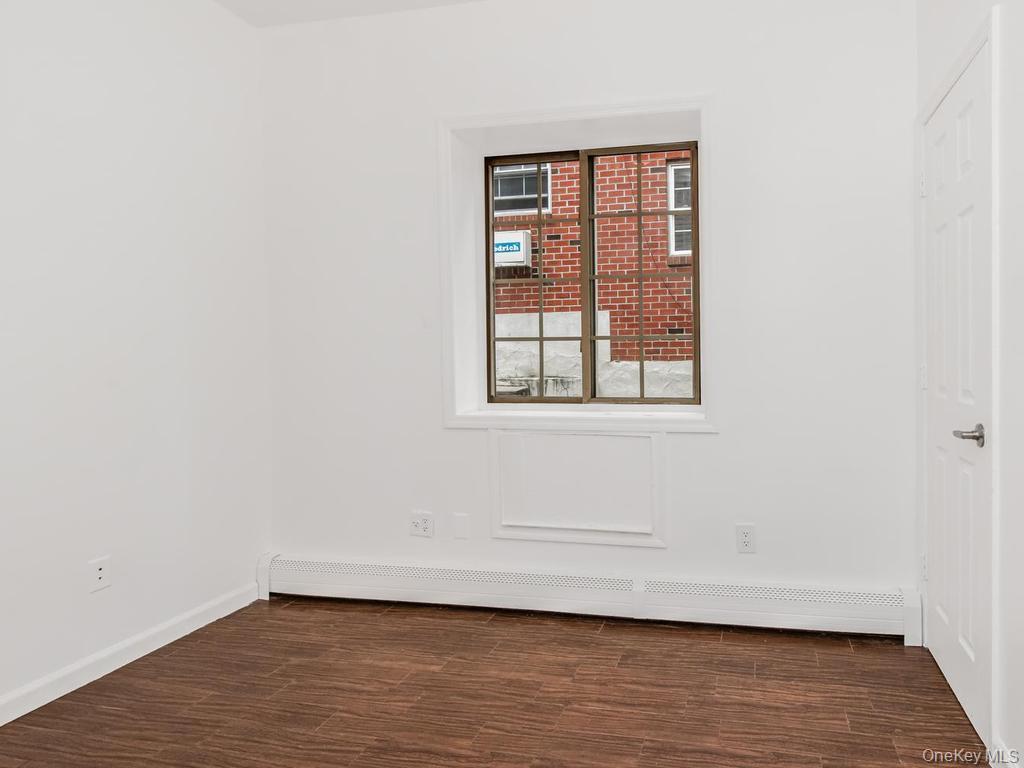 Single Family Secor Avenue Bronx, NY 10466, MLS-1017035-13