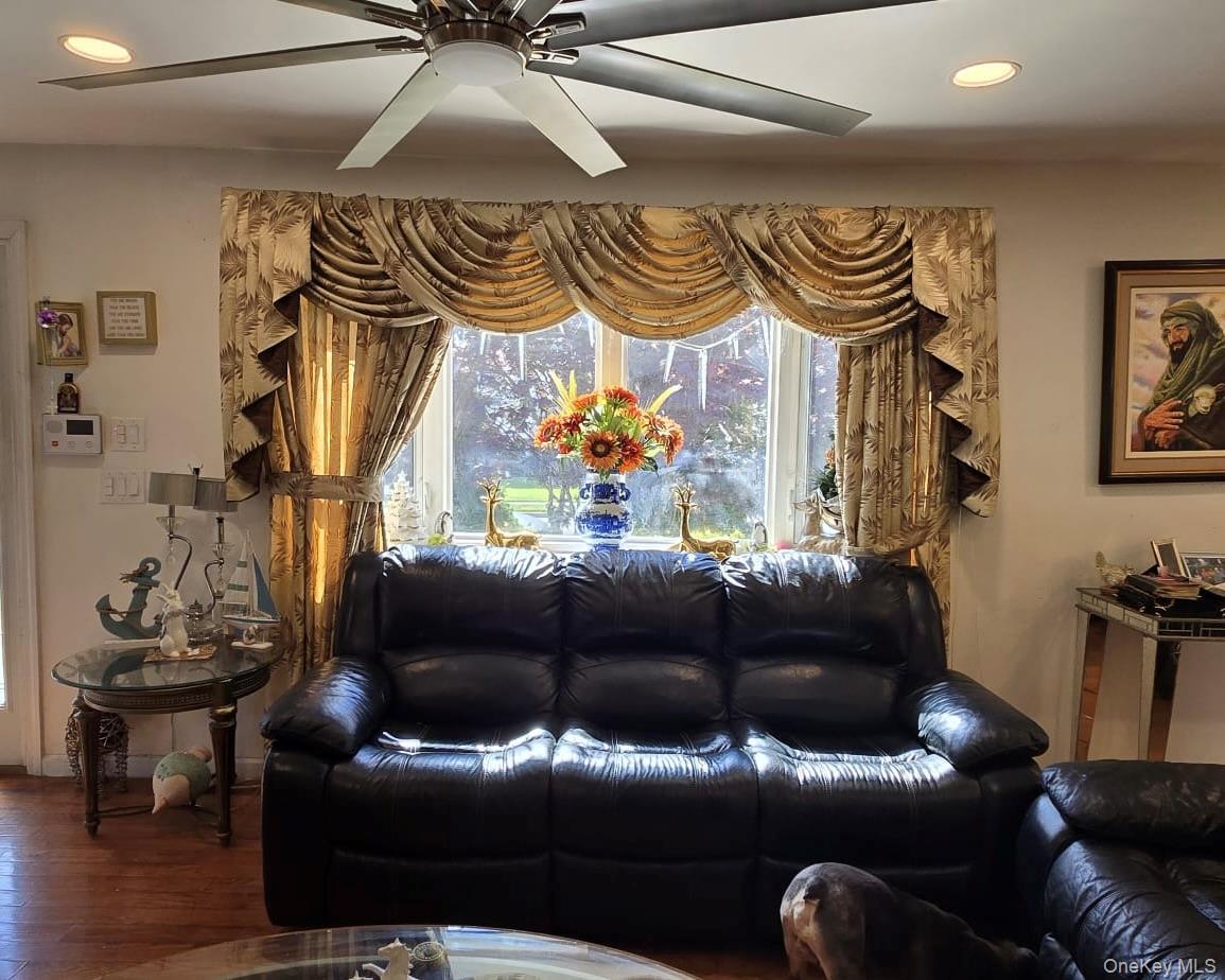 Single Family Oriole Avenue Nassau County, NY 11552, MLS-1017068-14