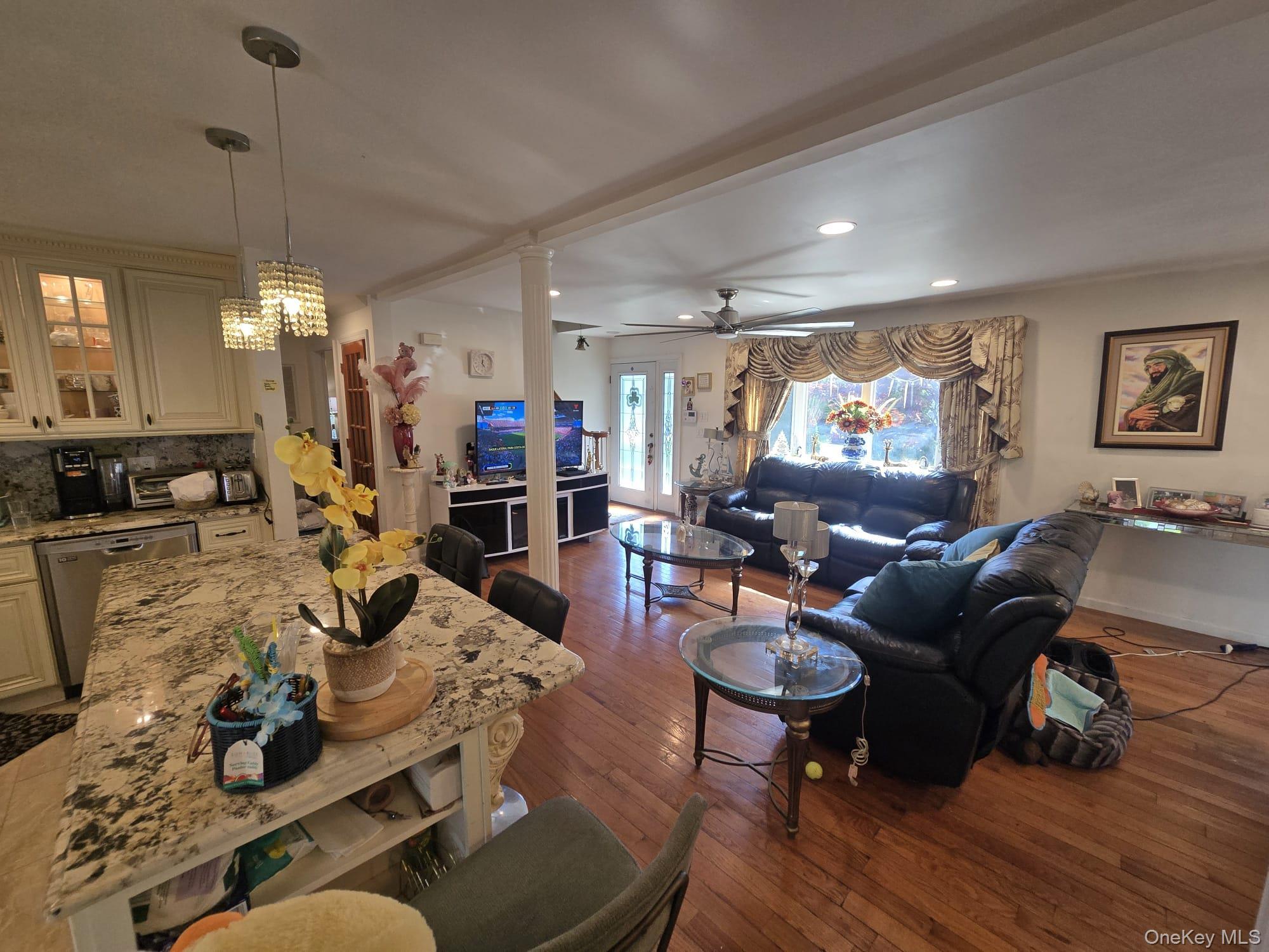 Single Family Oriole Avenue Nassau County, NY 11552, MLS-1017068-7