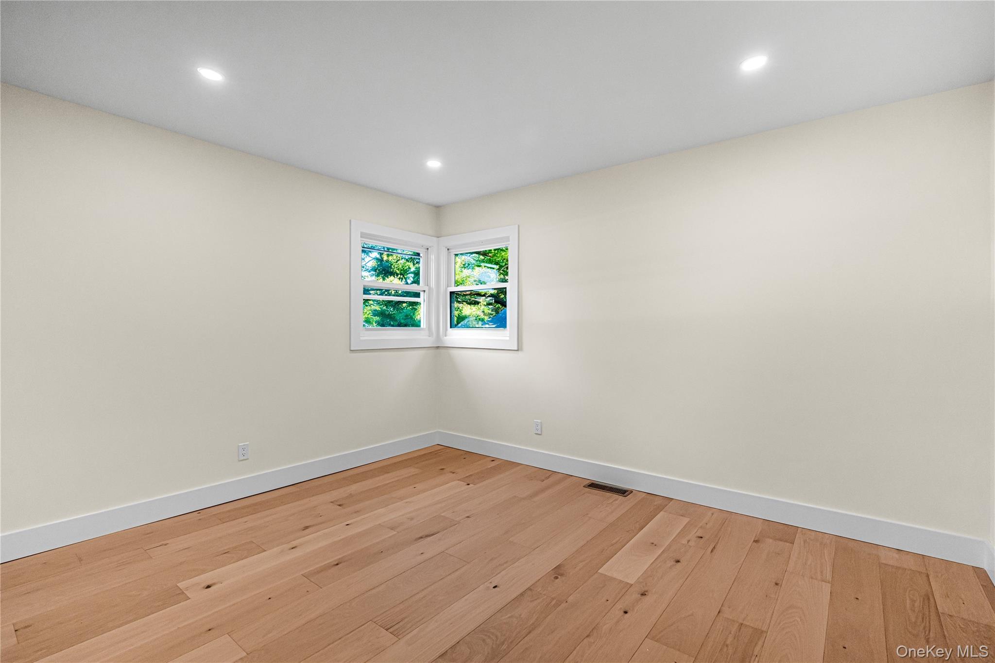 Single Family Flowerdale Drive Nassau County, NY 11783, MLS-1017093-9
