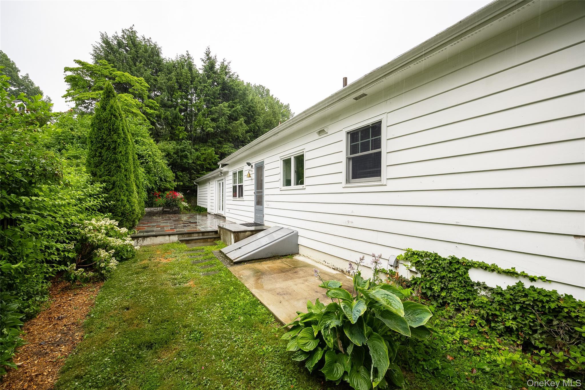 Single Family Barnard Avenue Dutchess County, NY 12601, MLS-1017098-35