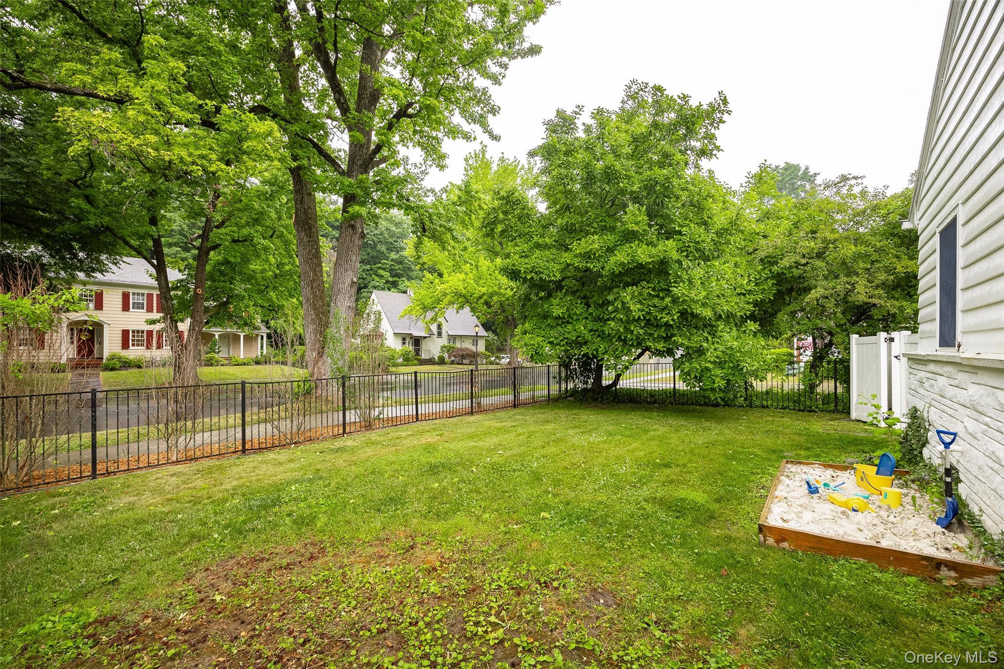 Single Family Barnard Avenue Dutchess County, NY 12601, MLS-1017098-36