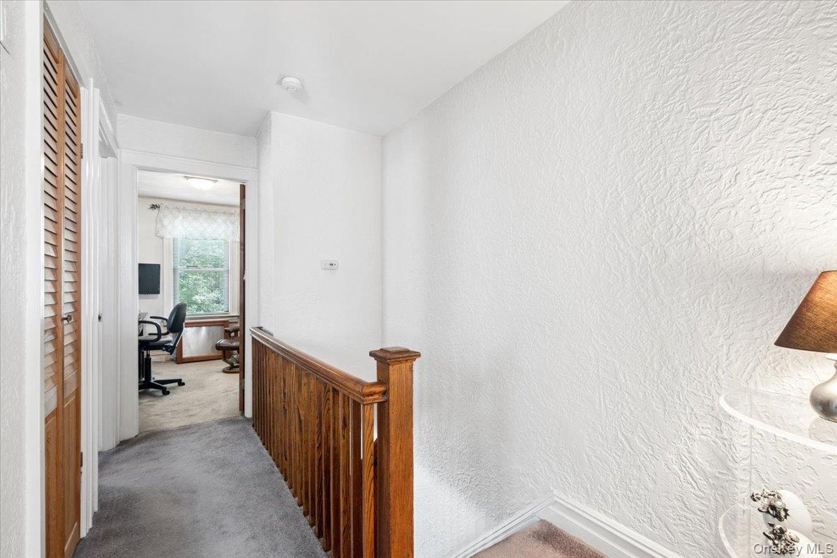 Single Family Rhinelander Avenue Bronx, NY 10461, MLS-1017099-24