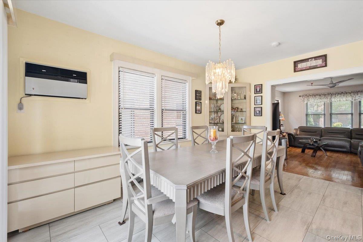 Single Family Rhinelander Avenue Bronx, NY 10461, MLS-1017099-8