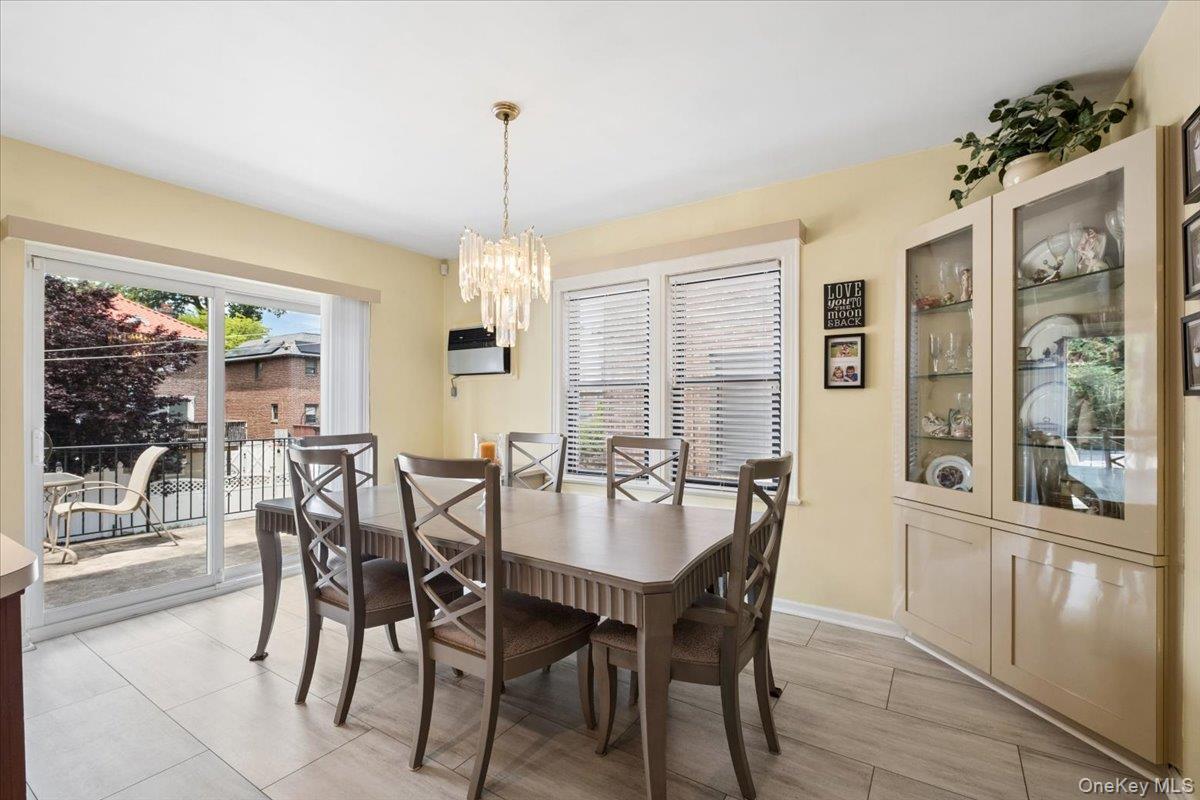 Single Family Rhinelander Avenue Bronx, NY 10461, MLS-1017099-9