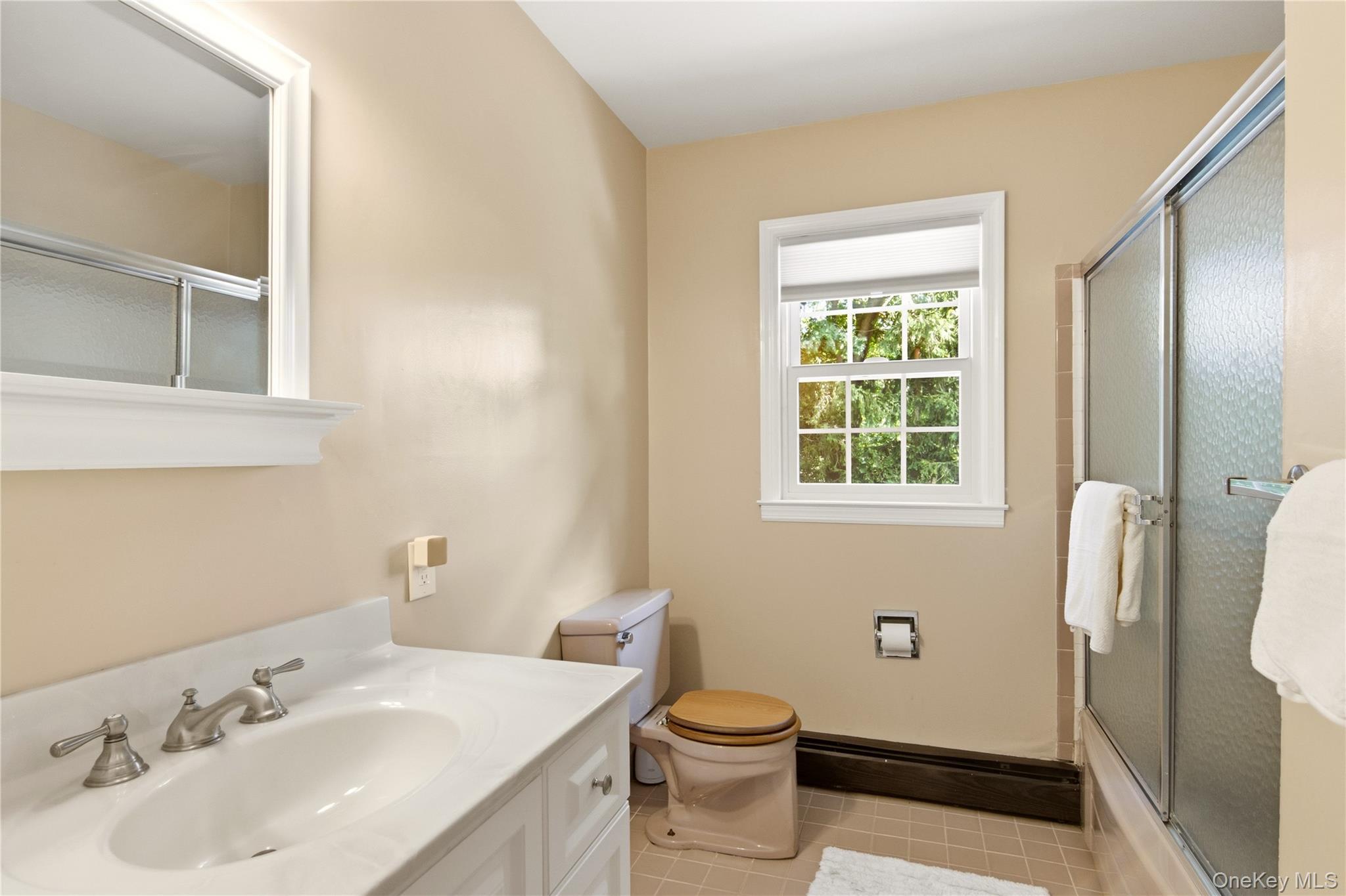 Single Family Farmington Court  Suffolk County, NY 11746, MLS-1017115-23