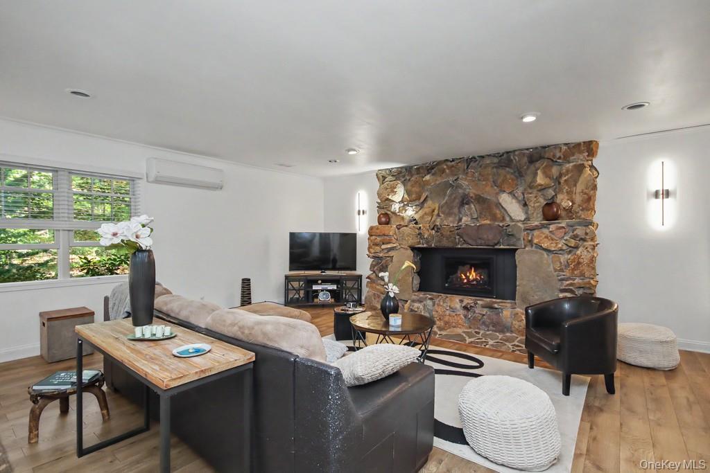 Single Family Scarborough Circle Sullivan County, NY 12775, MLS-1017125-18