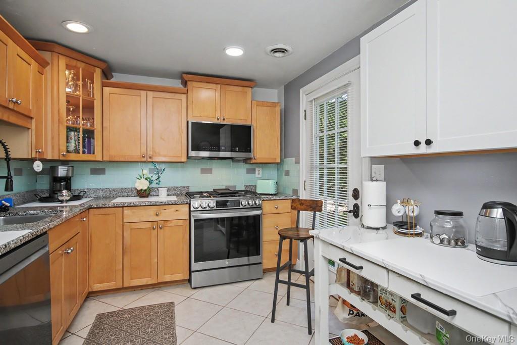 Single Family Scarborough Circle Sullivan County, NY 12775, MLS-1017125-22