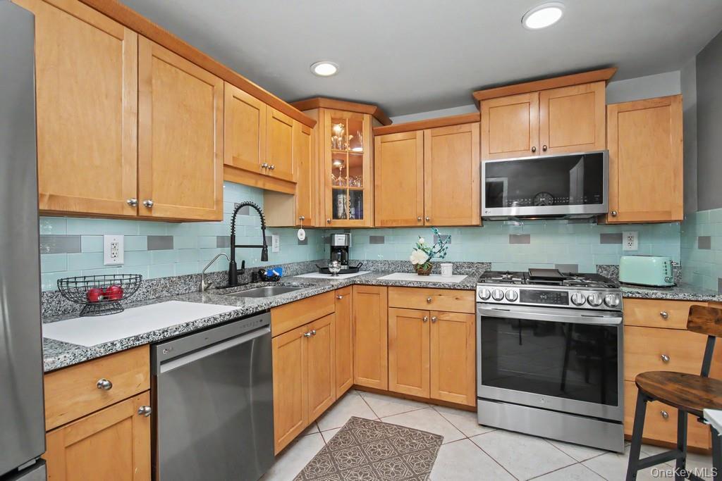 Single Family Scarborough Circle Sullivan County, NY 12775, MLS-1017125-26