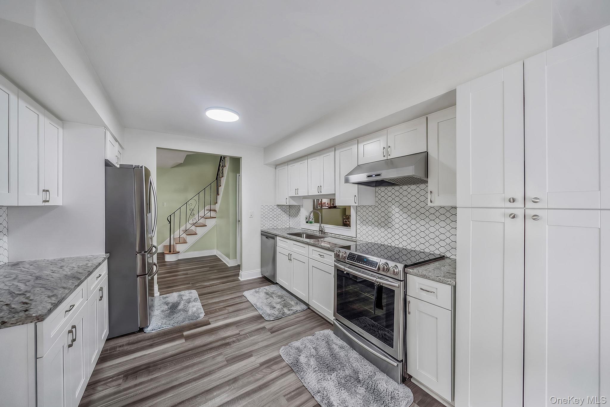 Single Family Essex Drive Suffolk County, NY 11727, MLS-1017131-12