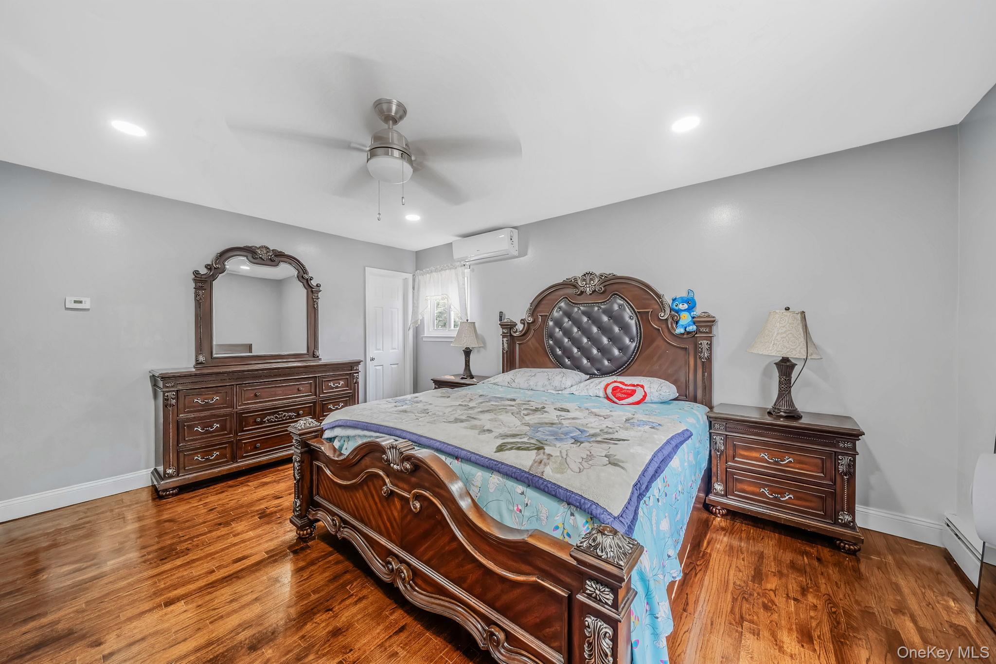 Single Family Essex Drive Suffolk County, NY 11727, MLS-1017131-24