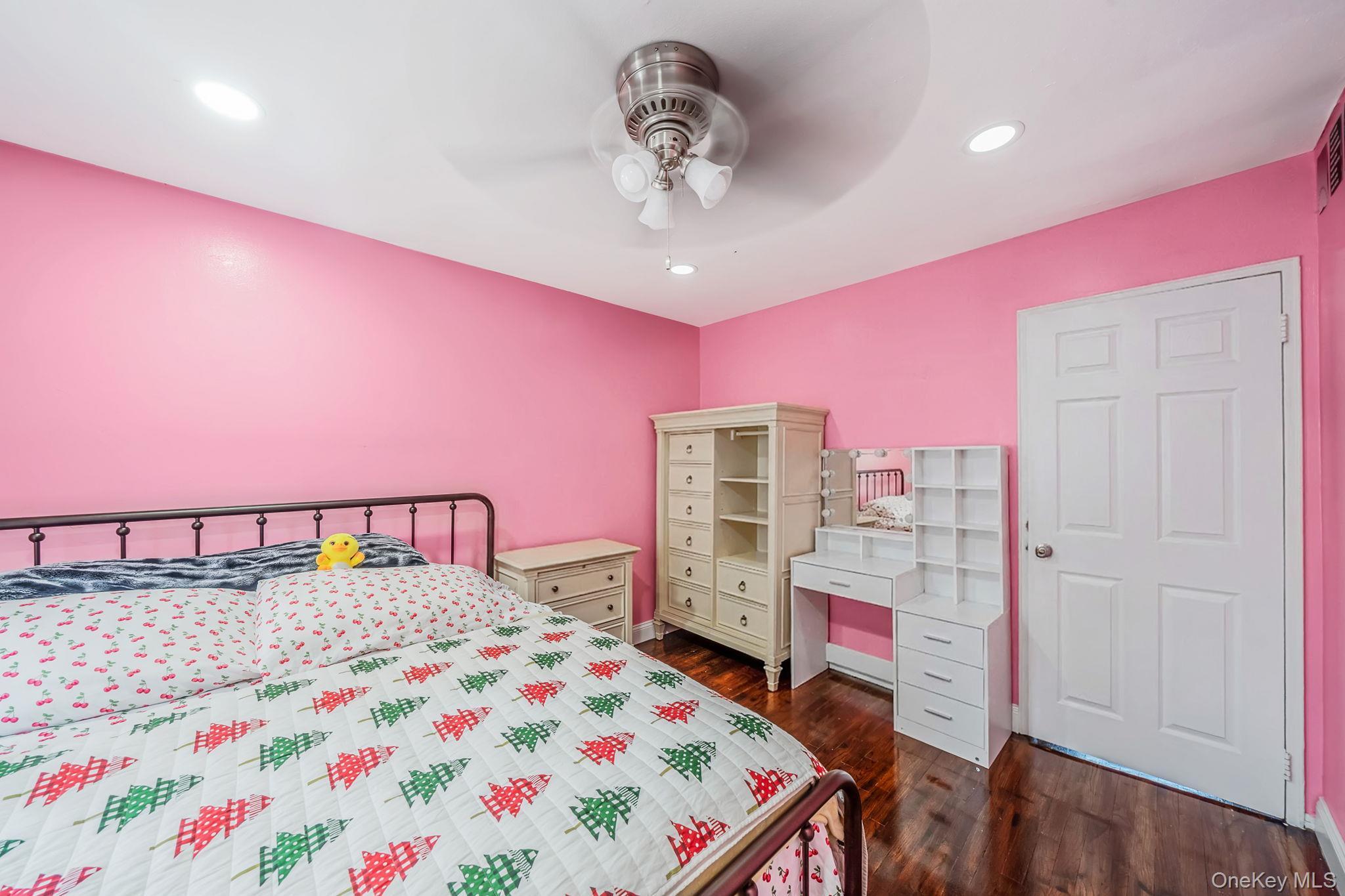 Single Family Essex Drive Suffolk County, NY 11727, MLS-1017131-28