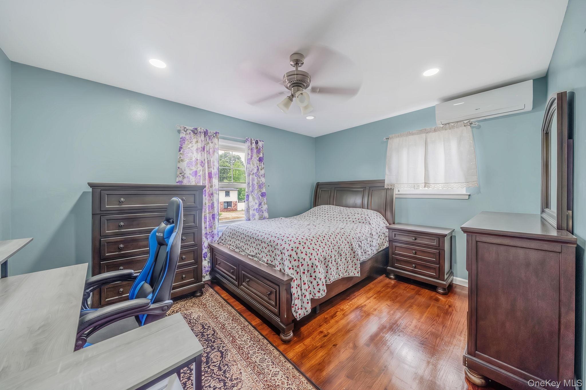 Single Family Essex Drive Suffolk County, NY 11727, MLS-1017131-29