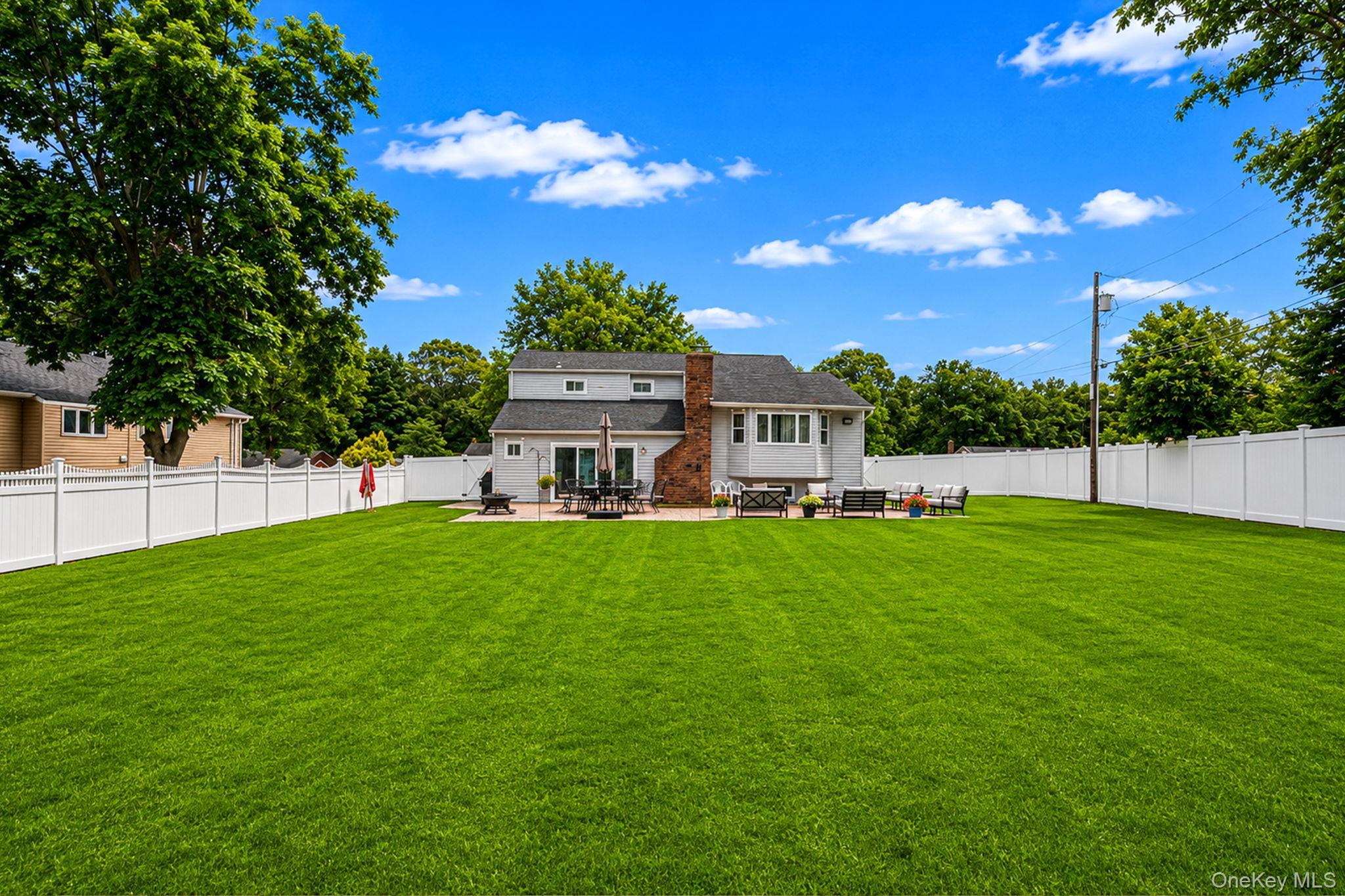 Single Family Essex Drive Suffolk County, NY 11727, MLS-1017131-7